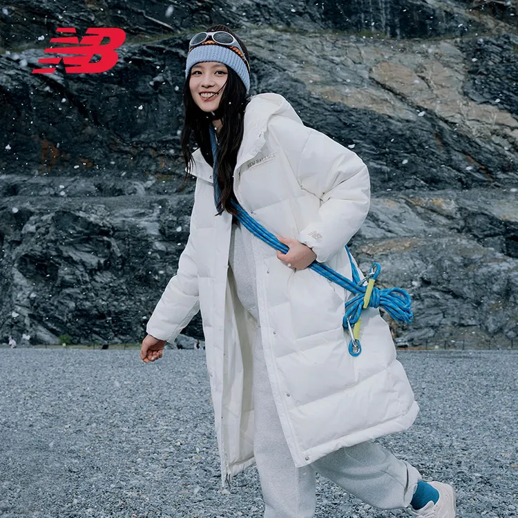 NEWBALANCE NB女款25秋冬新款时尚中长款百搭休闲羽绒服AWJ53387