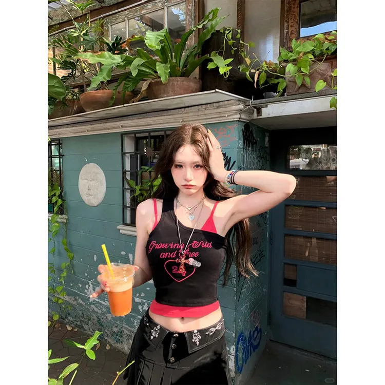 2025春季新款甜酷风辣妹拼色假两件吊带小背心设计高腰小众半身裙