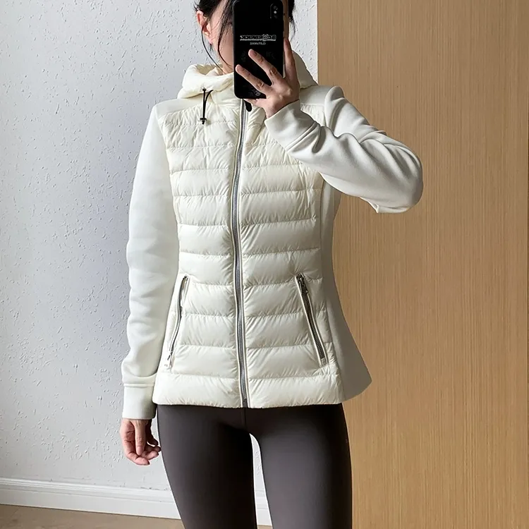 90鹅绒！轻薄羽绒服女短款修身拼接连帽轻便保暖外套31529