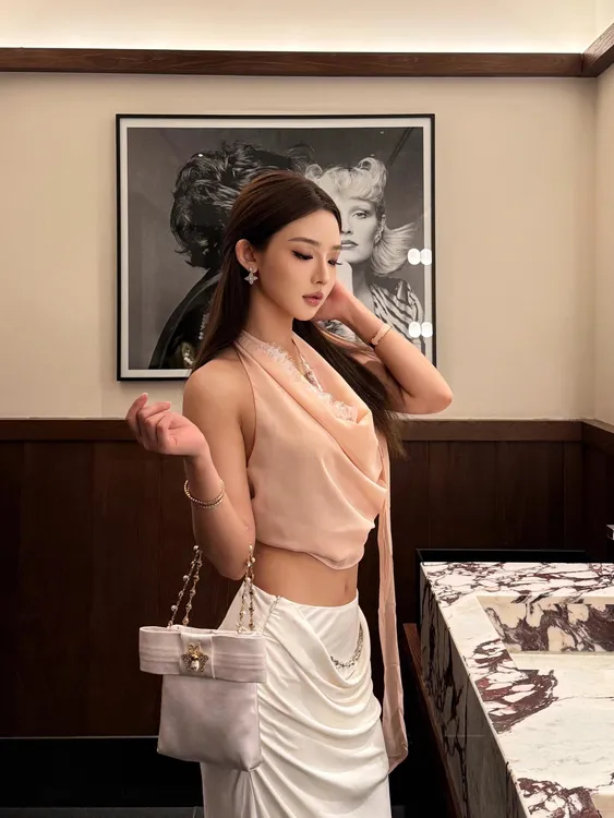 气质御姐纯欲风辣妹蕾丝飘带上衣高腰修身显瘦性感包臀开叉长裙女