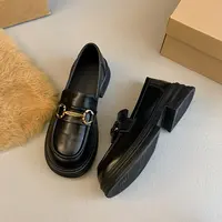 2025年春秋季新款英伦风小皮鞋软底粗跟乐福鞋女低跟黑色通勤单鞋