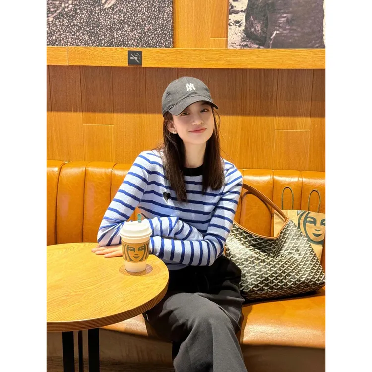 撞色条纹爱心刺绣针织衫女春秋款韩版百搭修身毛衣内搭打底衫上衣