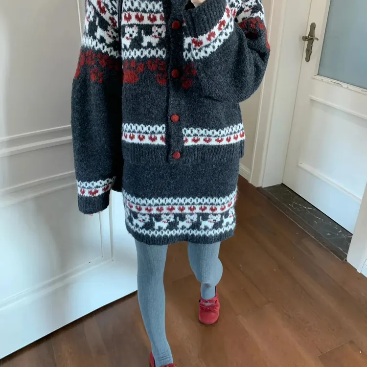 美式复古小狗费尔岛花纹毛衣外套女秋冬季慵懒风高腰半身裙两件套