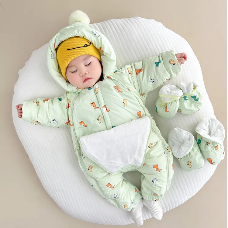 婴儿羽绒服连体衣男女宝宝外出服哈衣新生儿冬季加厚抱被爬服新款