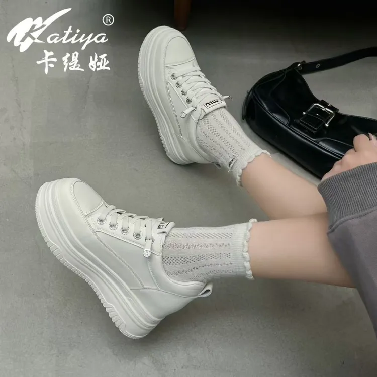 2025年秋季新款商场品牌撤柜女鞋｜松糕厚底小白鞋增高全皮板鞋