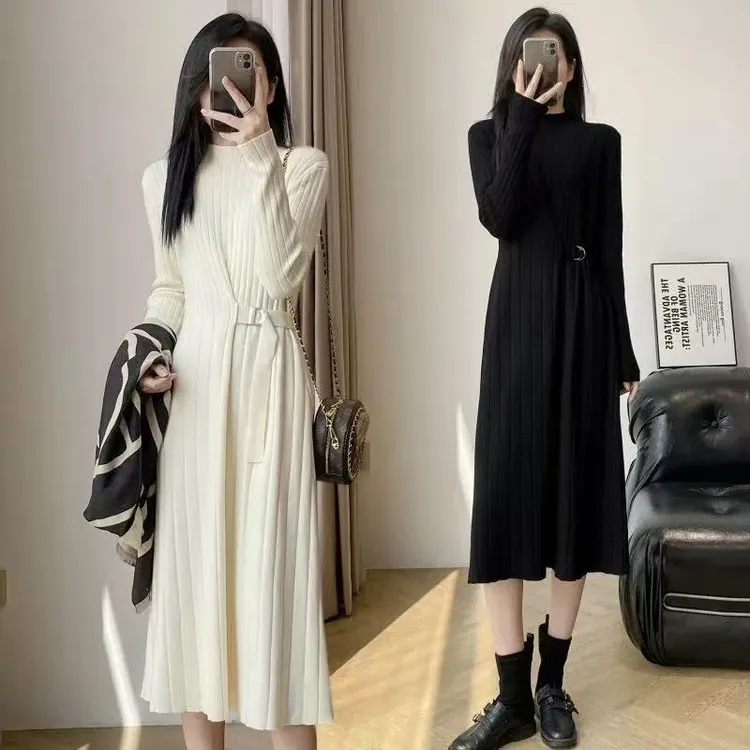 配大衣针织连衣裙女秋冬新款高级感绑带收腰内搭打底中长裙