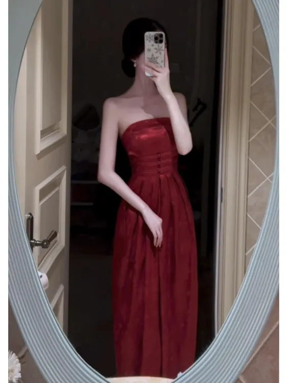 新中式红色抹胸连衣裙女2025夏季轻奢性感修身显瘦收腰气质连衣裙