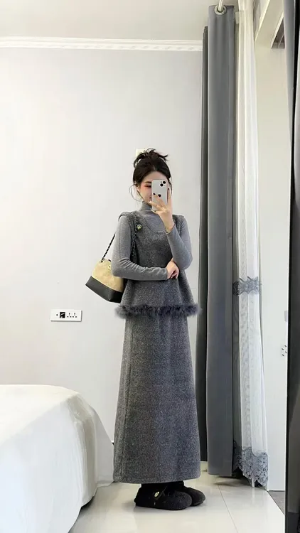 2025秋冬新款韩系复古小香风毛呢马甲打底衫搭配半身裙气质三件套