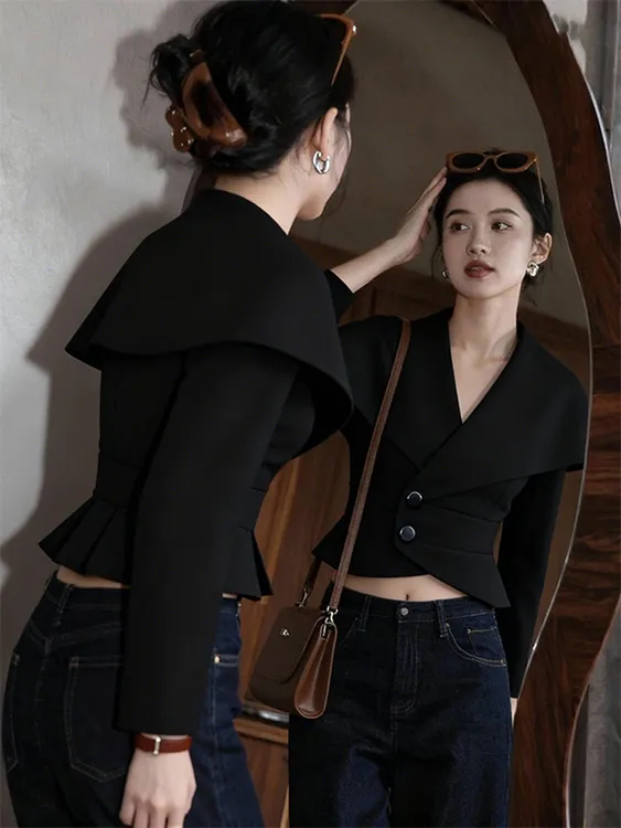 设计感黑色假两件斗篷式衬衫女2025秋季新款性感气质掐腰短款上衣