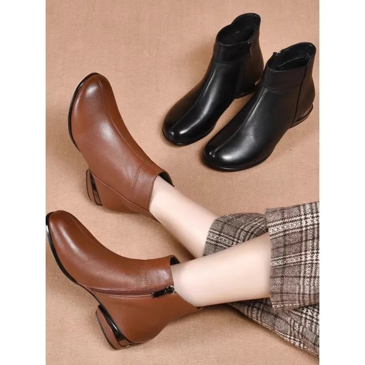 2025新款真皮小短靴女圆头软皮裸靴春秋单靴冬季加绒平底妈妈棉鞋