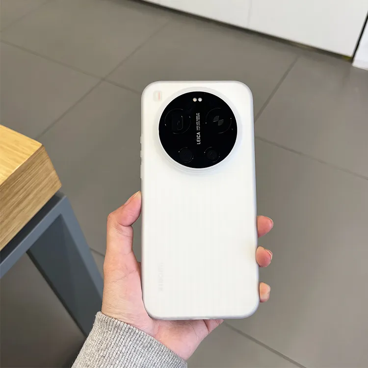 适用小米17ULTRA手机壳瓦楞波纹软壳简约轻薄圆边不沾指纹保护套