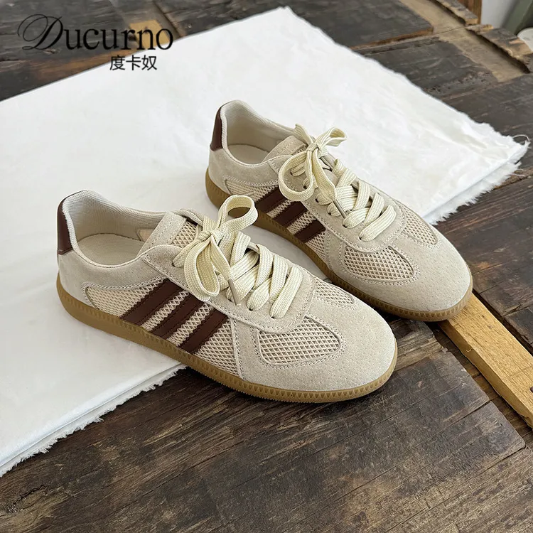 美式德训鞋女轻便高端休闲平底网面透气运动软底学院风复古单鞋女