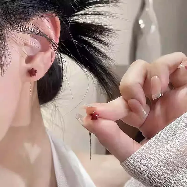 合金耳饰 红色五角星耳线小巧简约早秋百搭精致百搭可爱耳饰女