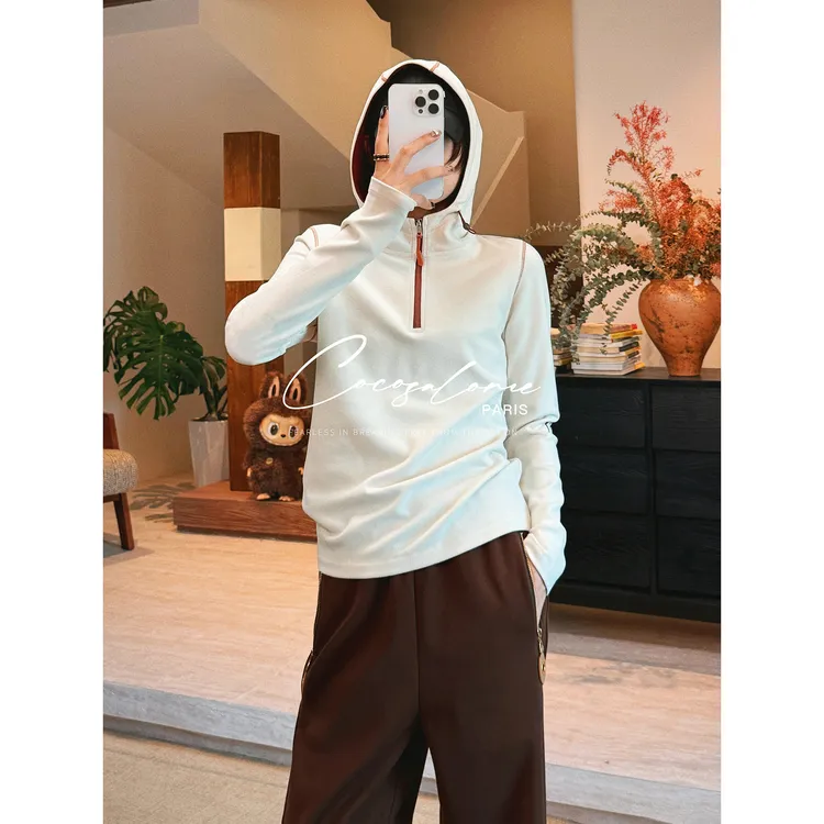  韩彬彬"小火人"秋冬锁温自发热通勤百搭极简拉链长袖帽衫696A-8