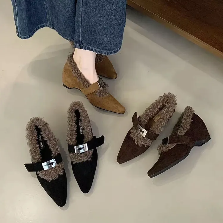 陈陈家 CK-5 复古港风潮流风秋冬单鞋加绒冬季时髦一字带软底低跟