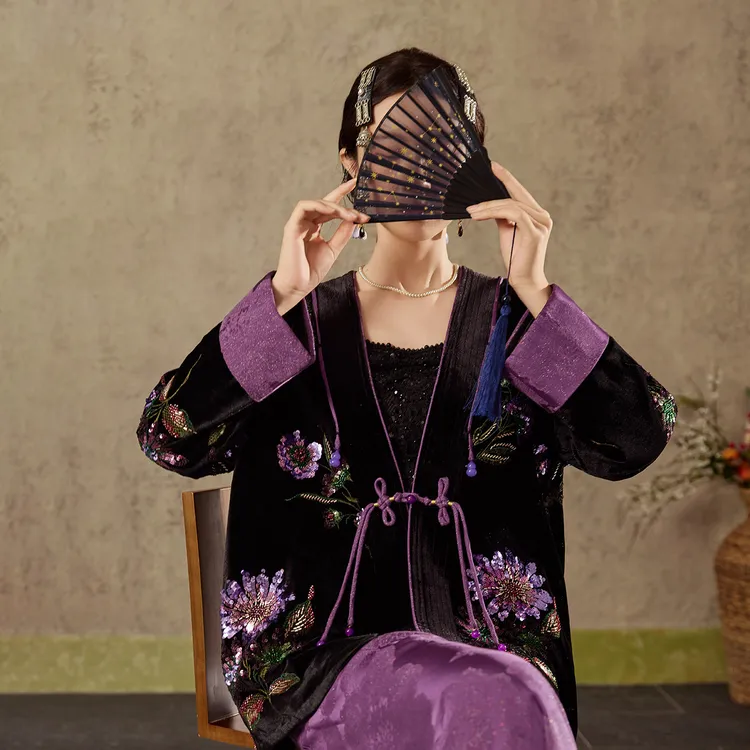 新中式海棠花亮片丝绒外套套装复古棉服外套修身人丝半裙两件套