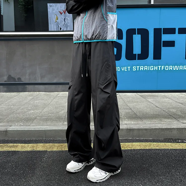 褶皱感工装冲锋裤男女秋季长裤潮流直筒休闲裤捏褶运动潮牌阔腿裤