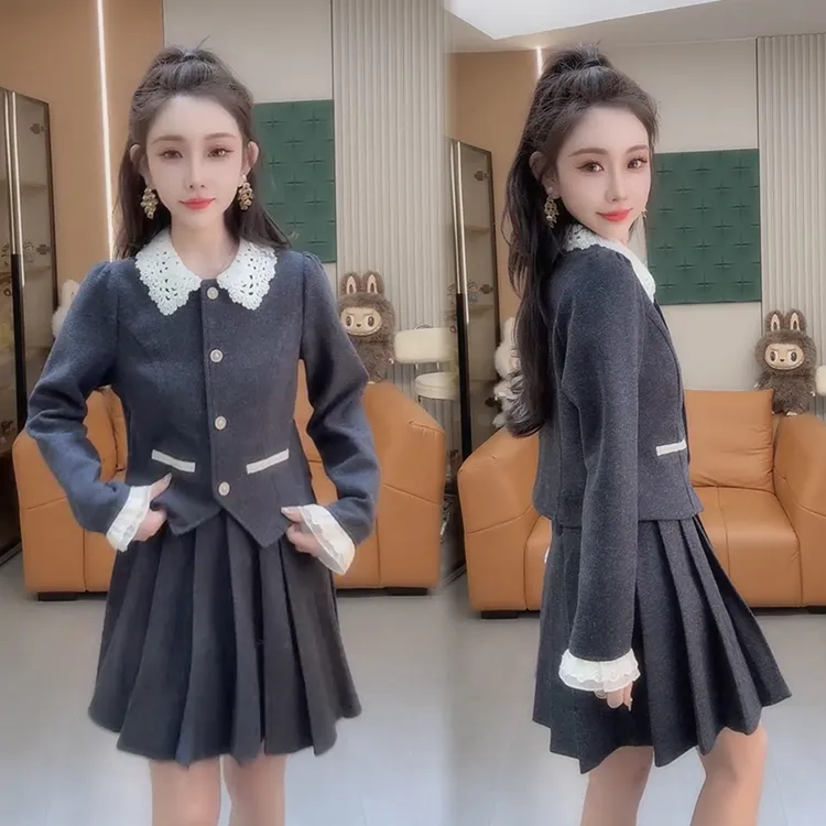 2025秋冬新款时尚显瘦气质网红高档套装女高级百搭宽松大码两件套