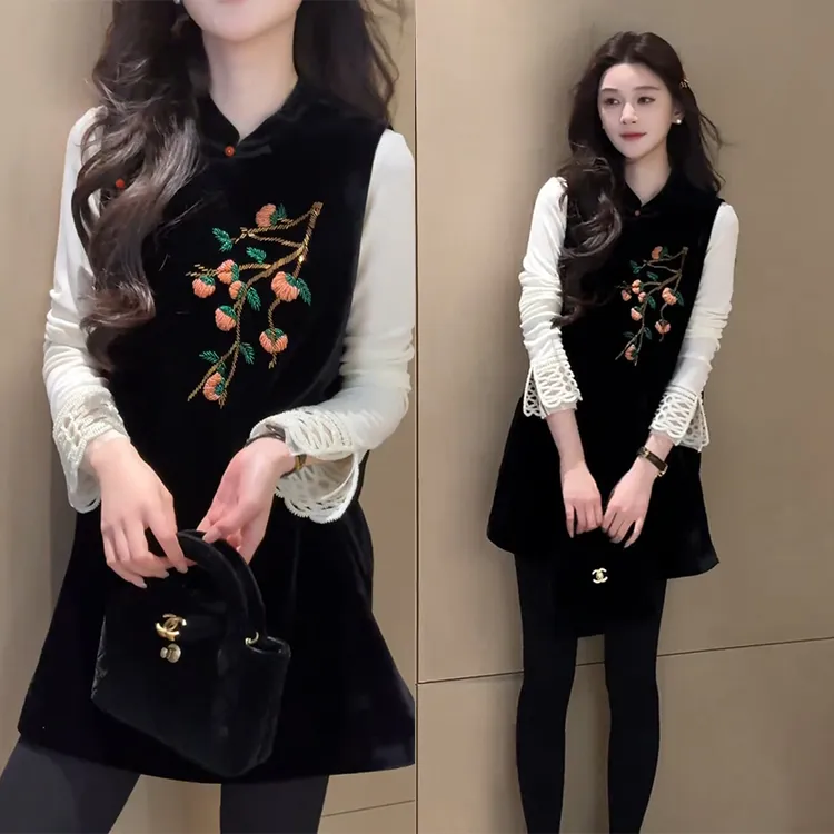 新中式穿搭2026年早春新款百搭长袖打底衫无袖背心裙两件套装