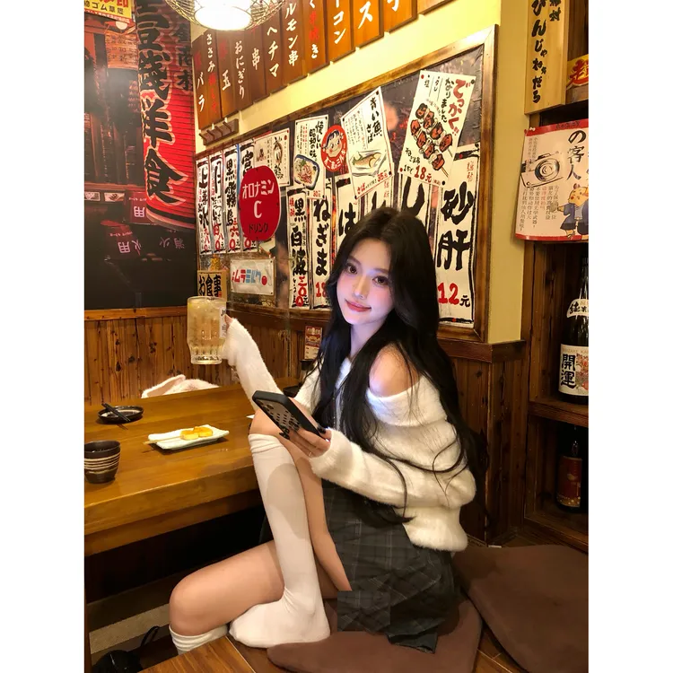 一字肩春季中长款慵懒风针织修身毛衣格纹低腰百褶半裙百搭裙子女