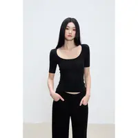 withmin凉皮 简单公式 辣妹中袖大U领正肩收腰短款T恤上衣2523803