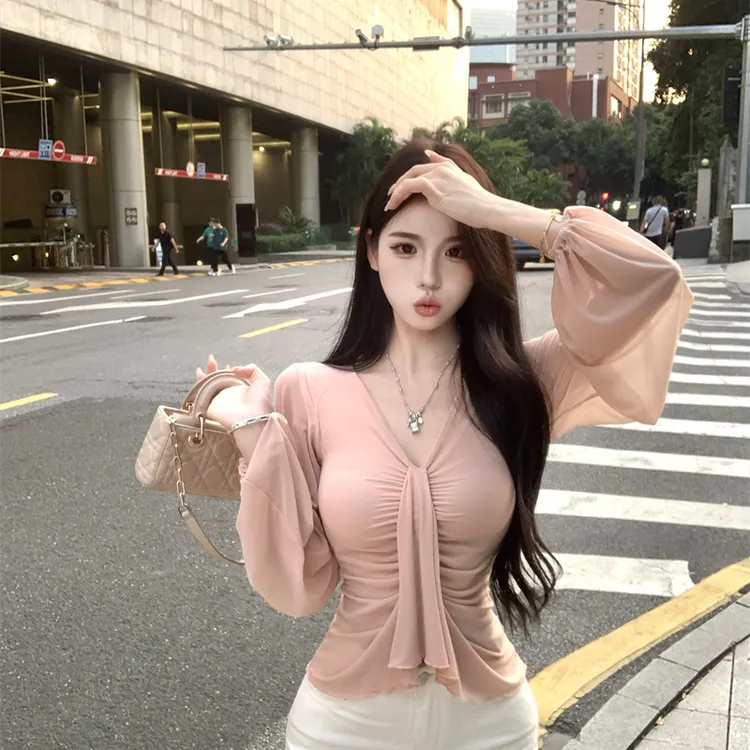 气质温柔风短款上衣女秋冬纯欲氛围感修身小衫褶皱v领弹力长袖T恤