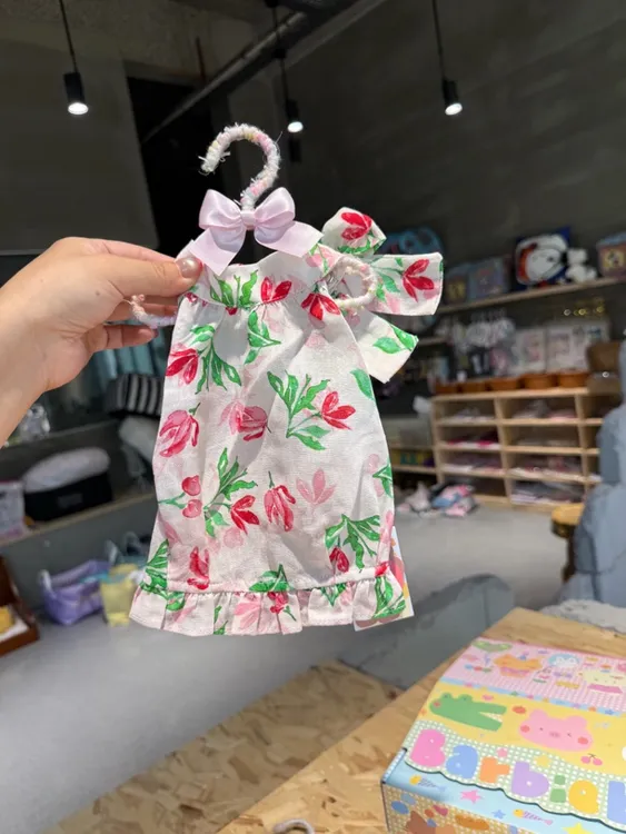 Barbiebobby屁桃夏日花房 宠物服饰
