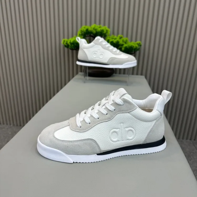 2025秋冬男鞋新款舒适百搭时尚板鞋潮流简约低帮系带运动休闲鞋男