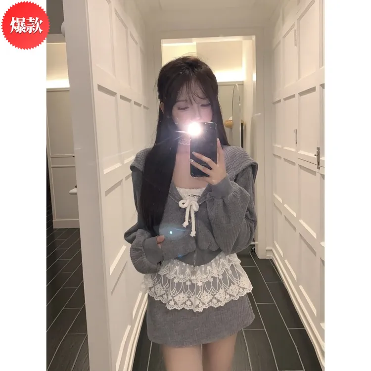 甜美纯欲风秋季显瘦设计感拼接连帽卫衣长袖不加绒短款A字裙三件