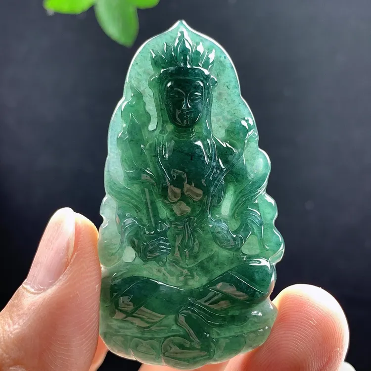 优惠纯天然翡翠危料飘花绿色生肖牛虎虚空藏守护神观音菩萨吊坠