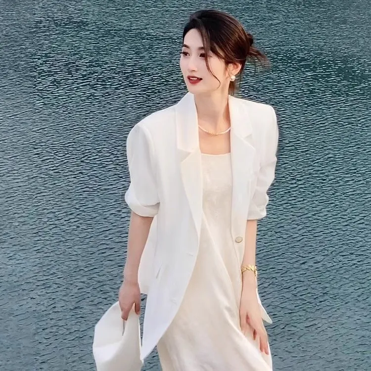 大码黑色醋酸缎面西装外套女胖mm防晒服夏薄款显瘦西服吊带裙套装