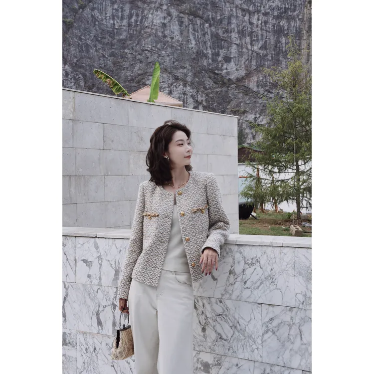 CHENSMCHEN 经典圆领粗花呢小香外套女时尚精致优雅上衣CSW9610YW