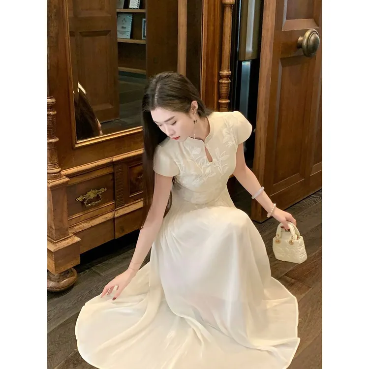 凌茜恣禾云纱绣影国风新中式镂空刺绣连衣裙端庄绝美改良旗袍裙