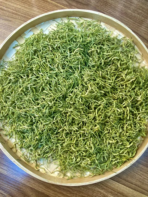 金银花带绒毛正宗产地直发金银花茶可搭配菊花罐装泡水花草茶