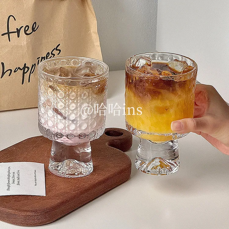 高颜值玻璃杯冰美式拿铁杯喝水杯ins风设计小众高脚甜品杯咖啡杯