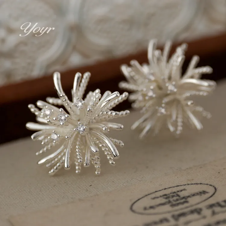 YOYR 黄铜耳饰 雪绒花耳钉ins风设计感时髦韩式简约小众百搭耳环