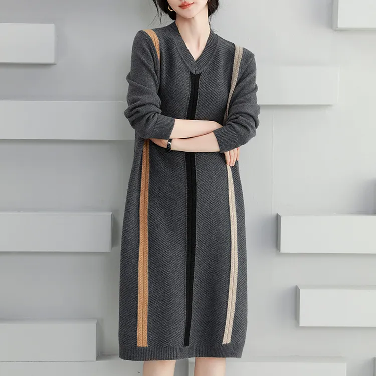 2025秋冬气质连衣裙高级感女装毛衣裙长款过膝针织打底裙显瘦藏肉