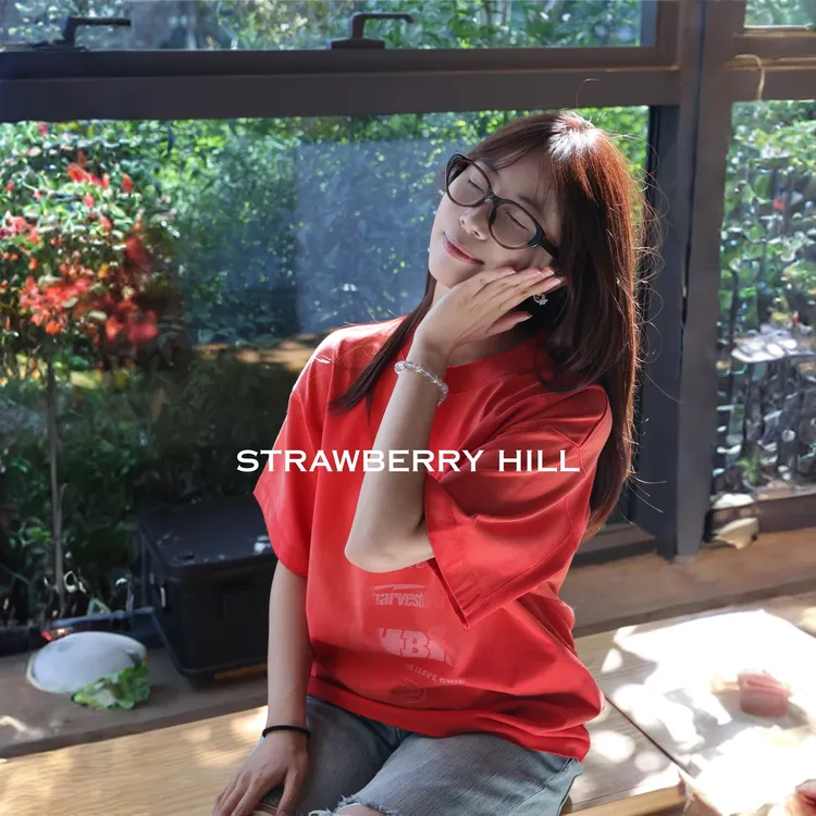 复古质感｜潮流红色宽松圆领短袖