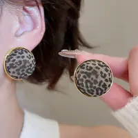 铜合金布艺耳饰 秋冬港风复古植绒豹纹几何耳钉时尚气质耳环A546