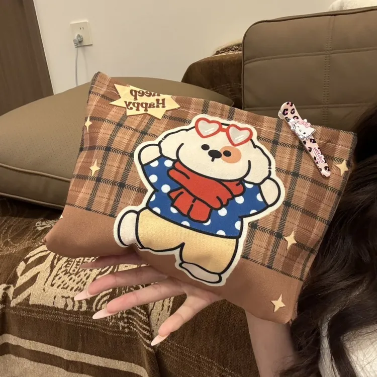 美拉德格纹小狗收纳韩系ins风大容量便携帆布包袋复古少女化妆包s