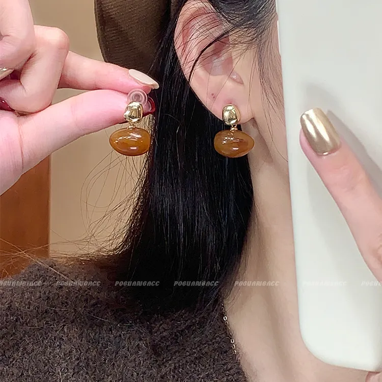 铜合金耳饰 EH423复古高级感树脂简约耳饰女时尚百搭小众法式耳钉