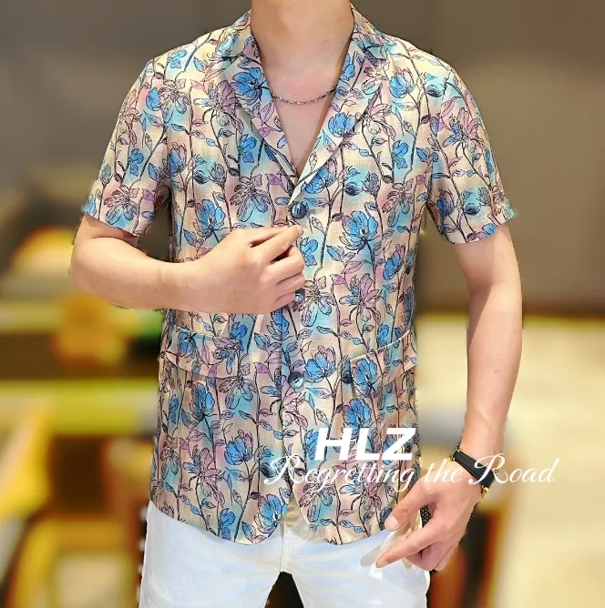 撼路者家男士2025夏季新款轻者时尚薄款修身个花朵印花短袖西装