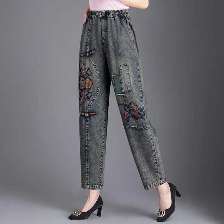 2025九分复古刺绣老爹裤大码宽松显瘦哈伦裤洋气民族风高腰牛仔裤