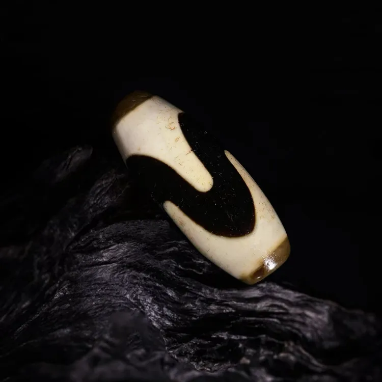 任晓攀至纯顶料虎牙精品优质天然玛瑙真品台湾一代西藏藏天珠吊坠