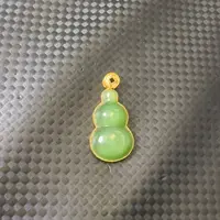 和田玉18K金镶嵌颈饰葫芦