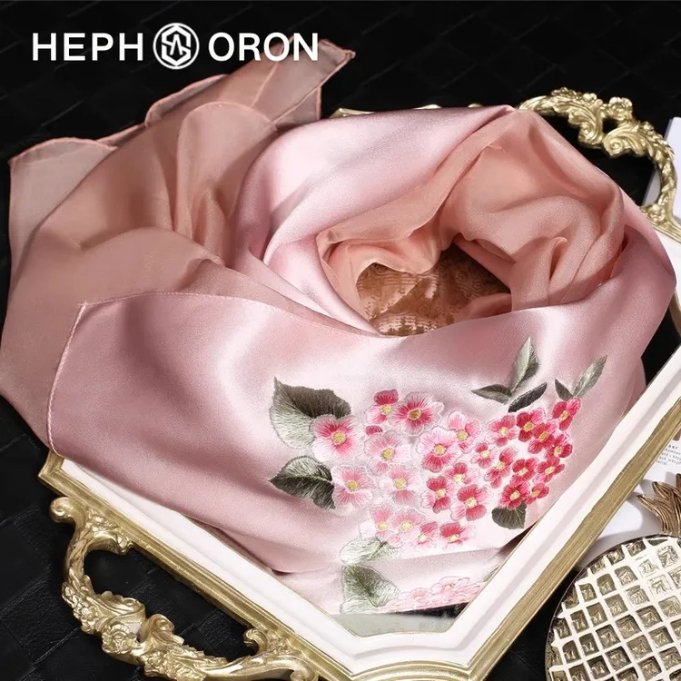 HEPHSORON苏绣丝巾礼盒送妈妈白色绣球拼纱高级感桑蚕丝真丝围巾