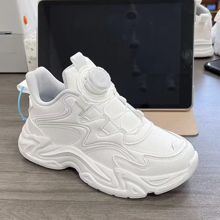 【小弟专属】1210新款开学季小白鞋纽扣皮面小白鞋时尚百搭