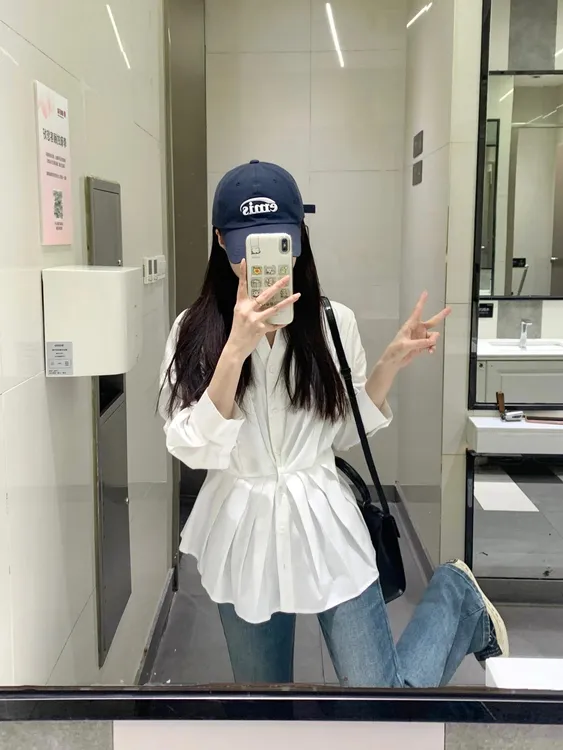 法式轻熟收腰早春季2025新款白色长袖衬衫复古直筒牛仔裤两件套