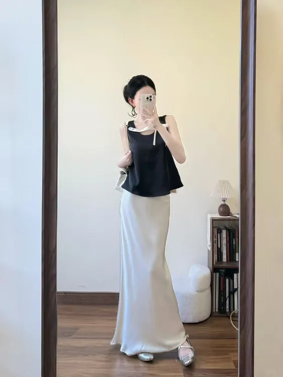 2025早春新款优雅蝴蝶结无袖T恤背心女高级感气质小衫百搭半身裙