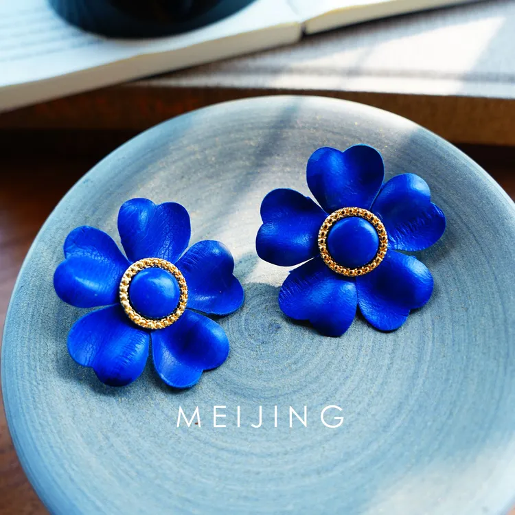 铜合金耳饰 【蓝宇】日韩轻奢蓝色素款耳钉清新复古植物花卉女耳环
